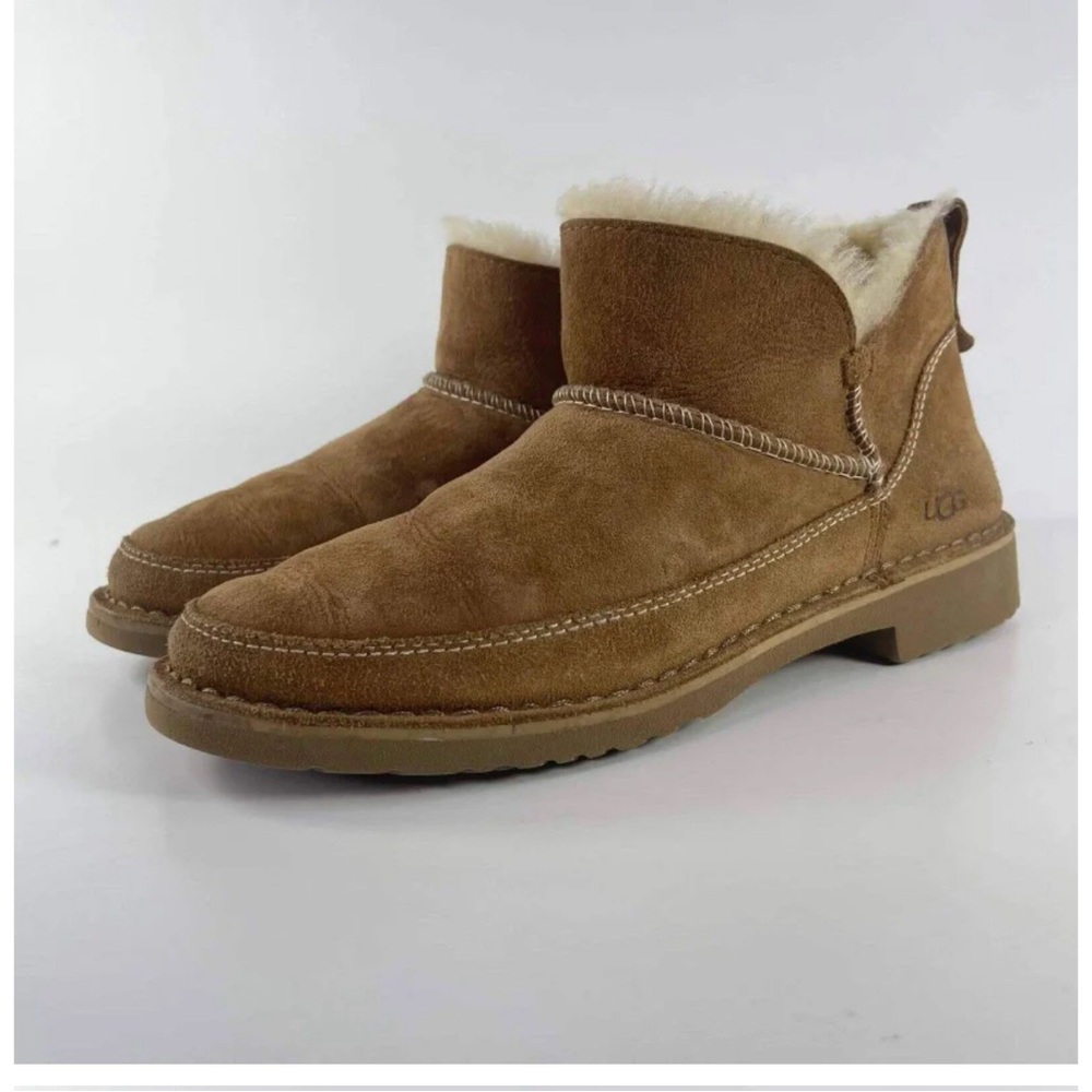 UGG Women’s Melrose Pullon ankle boots